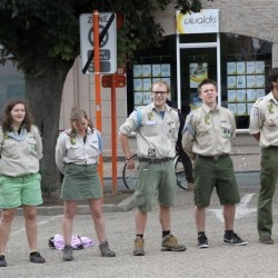 De leiding ziet er goed uit - Scouts en Gidsen Zaventem 